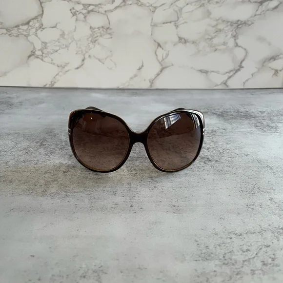 Gucci Sunglasses - Picture 3 of 8